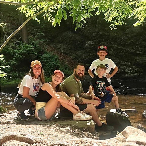 Meet your Posher - Picture 6 of 16